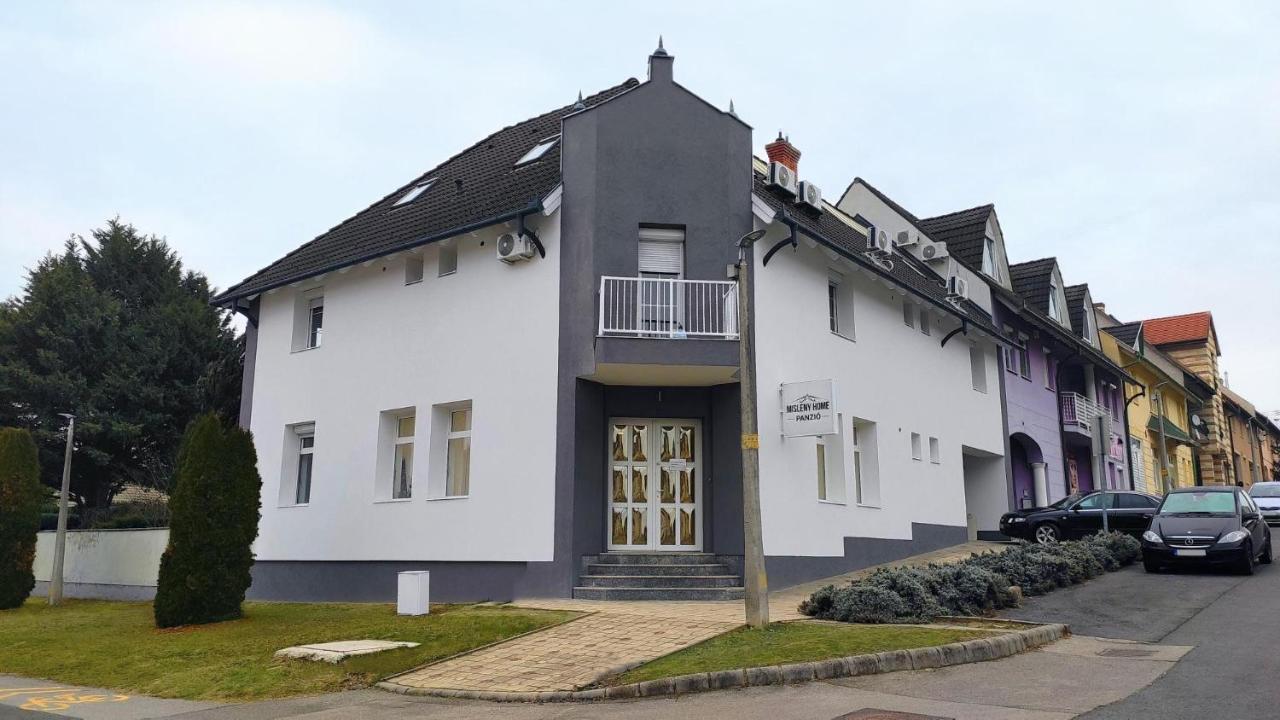 Misleny Home Kozarmisleny Exterior photo